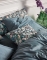Essenza sierkussen Aleste slate grey sfeer 